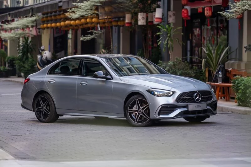 Mercedes-Benz C350e 01