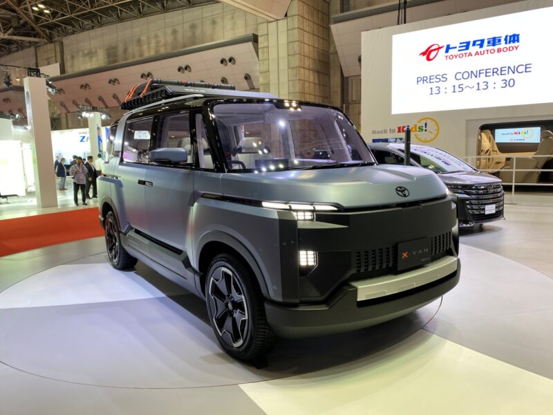 Toyota X-Van Gear Concept 08