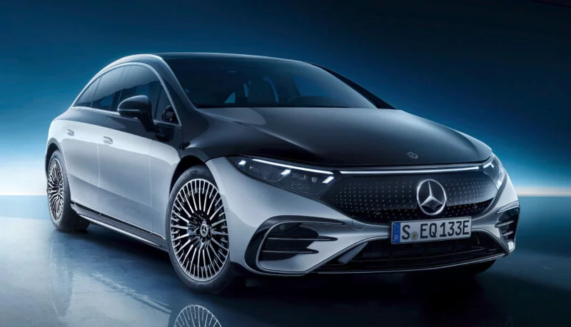 2022-Mercedes-Benz-EQS-1