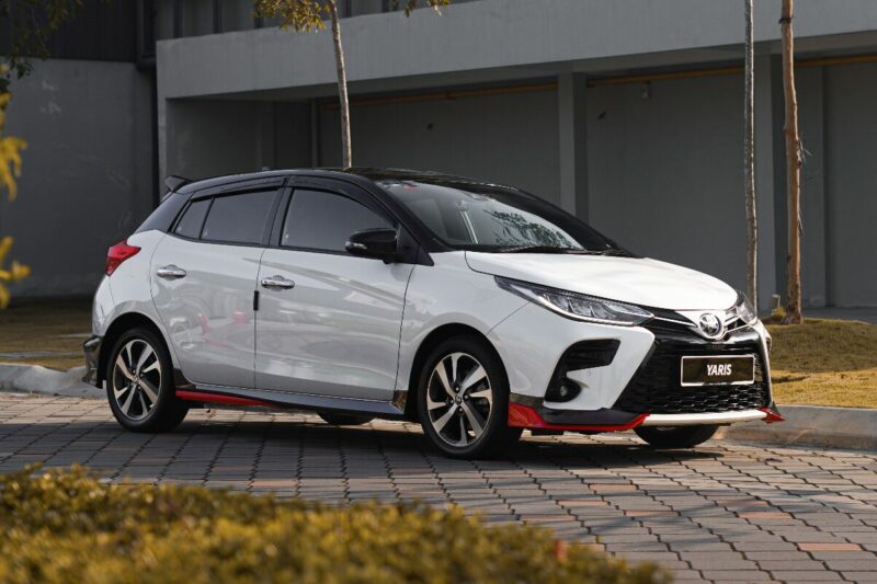 Toyota Yaris G Limited 02