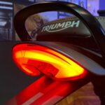 Triumph Scrambler 400 X 09