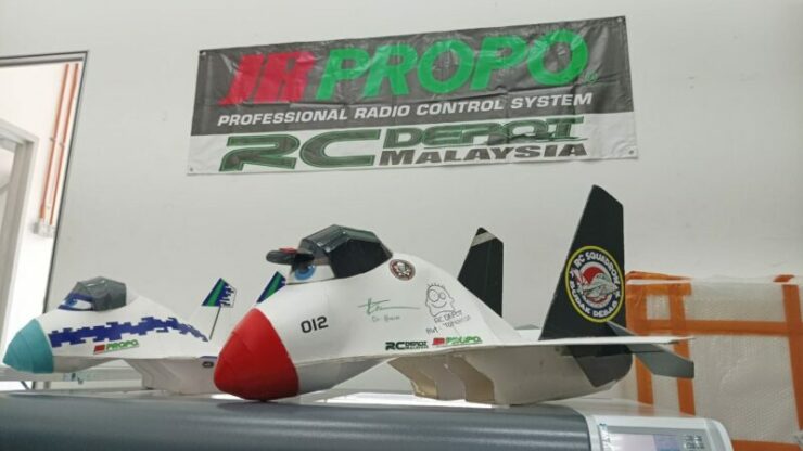 rc kapal terbang haznie 07