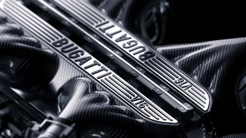 motore-v16-bugatti