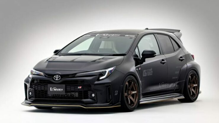 GR COROLLA VARIS 01