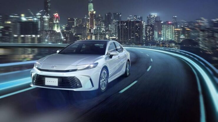 Toyota Camry 2025 02