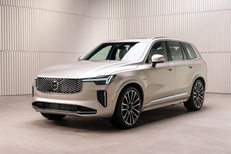 New Volvo XC90: studio still