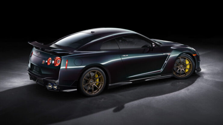 Nissan GTR