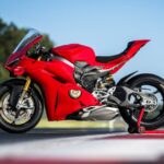 MY25_Ducati_Panigale_V4s_011_UC688262_High