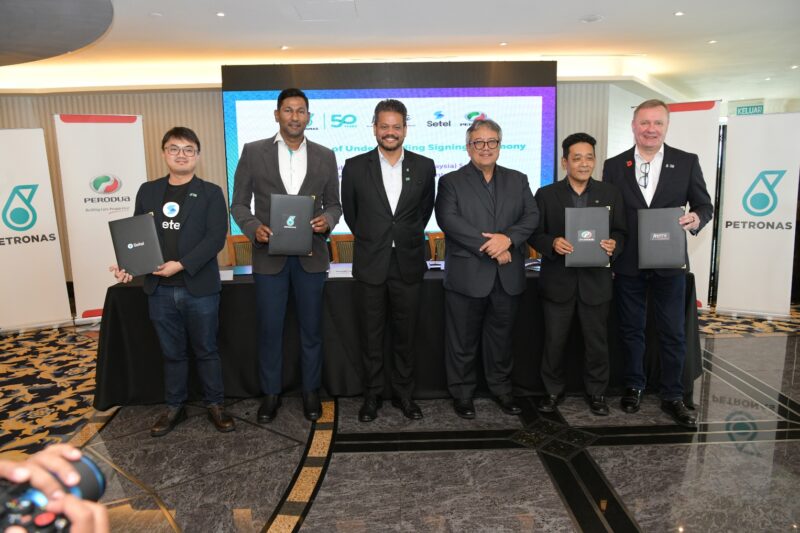 Perodua MoU Petronas Dagangan 01