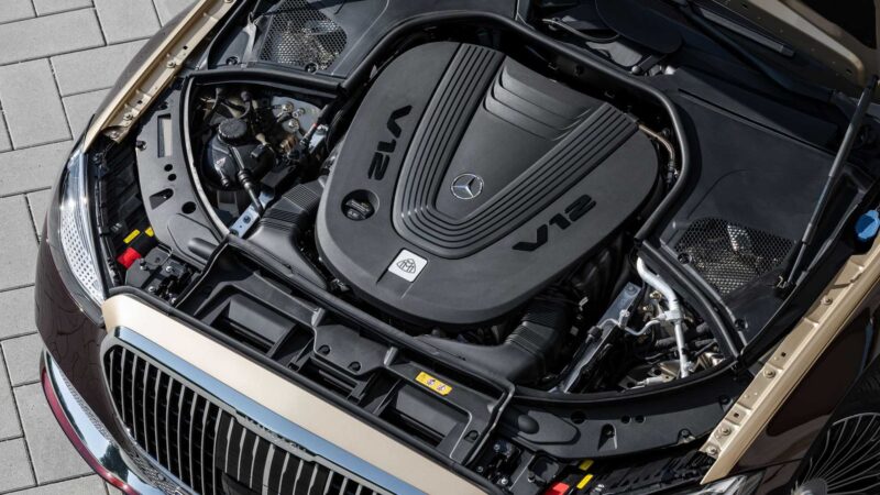 2022-mercedes-maybach-s680