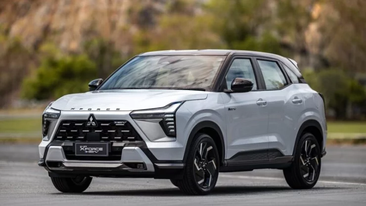 MITSUBISHI XFORCE HEV 2025 (1)