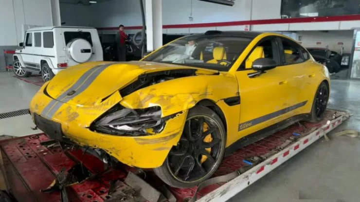 xiaomi_su7_ultra_crash