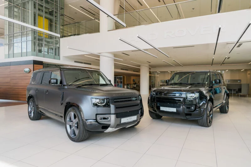 Defender V8 Siblings