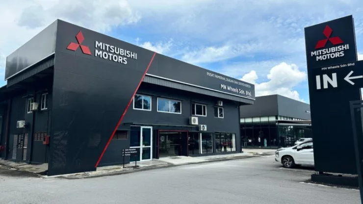 Mitsubishi Motors opens its latest showroom in Teluk Panglima Garang (1)