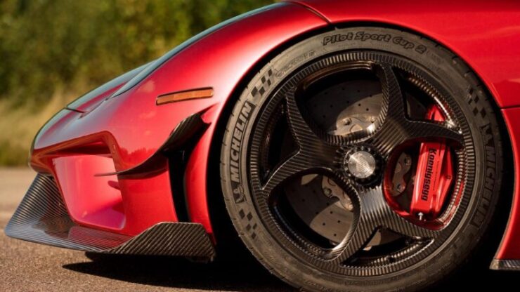 koenigsegg carbon