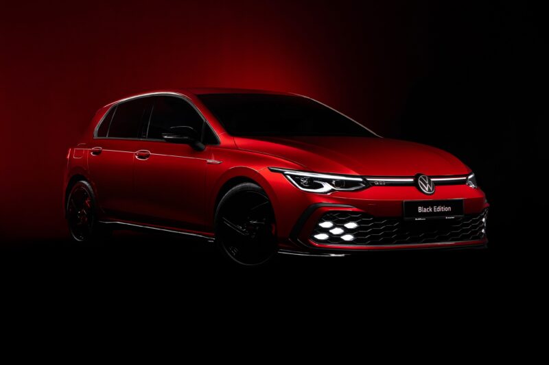 VW Golf Black Edition 01